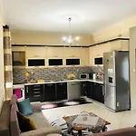 Uklala Villa Kamez