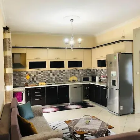 Uklala Vila Kamez